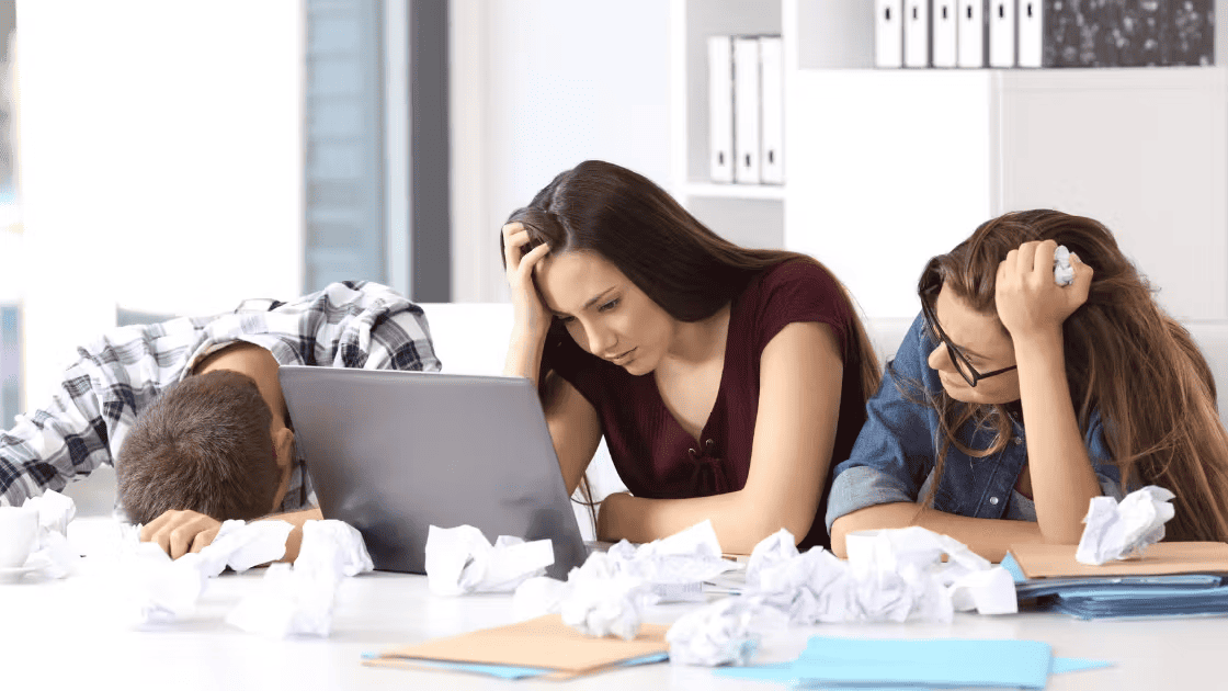 8 Signs That Your Team is Inefficient and Likely to Experience Underperforming Employee Issues